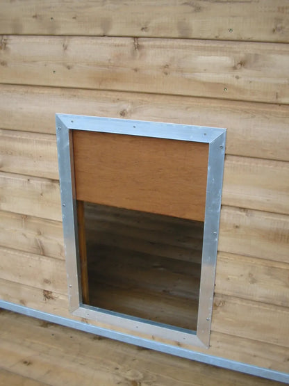 Hundezwinger Holzelemente Sonderserie mit Schlupf und Schieber